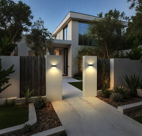 Radcliffe Up and Down Solar wall light