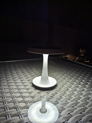 Jericho Solar Table Lamp